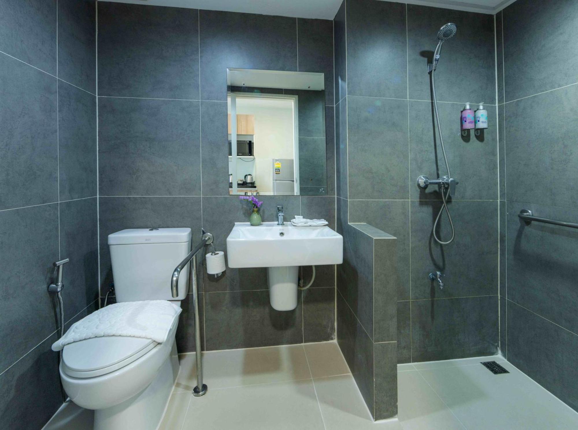 Chiva Bangkok Hotel - Sha Plus Ngoại thất bức ảnh